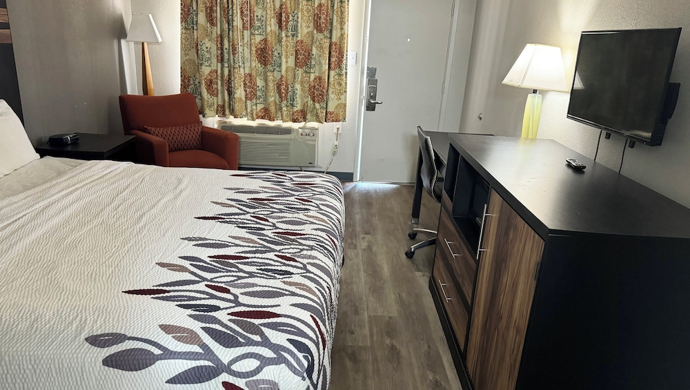 Magnuson Hotel Sierra Vista - photo 8