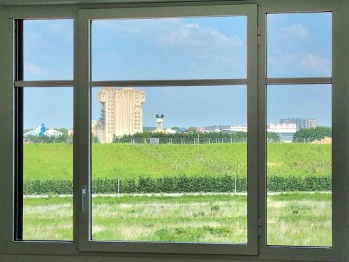 Suite Riviera Vue Disneyland — 4-Star Luxury Hotel in Chessy, France