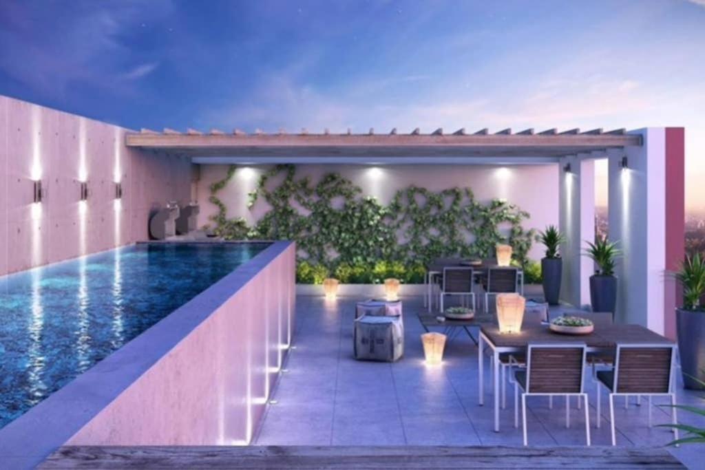 The Paragon Kahlua Modern Open Plan Centrally Located