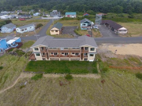 Moonstone Beach Motel - photo 26