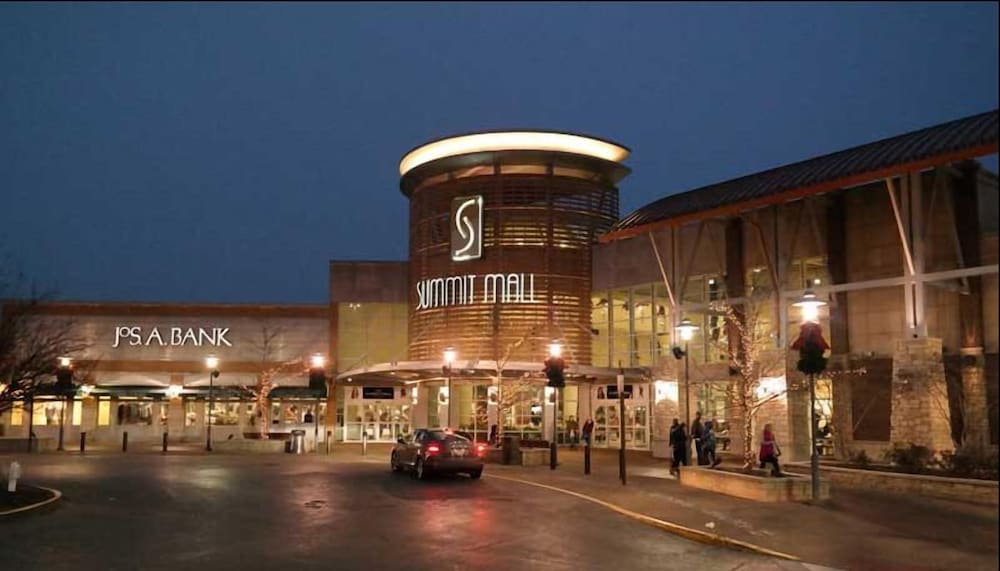 Copley Inn & Suites By OYO Akron OH - photo 39