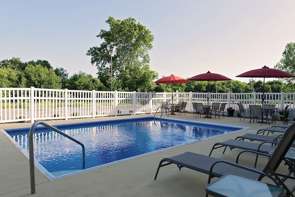 Red Roof Inn Georgetown IN Louisville West - photo 26
