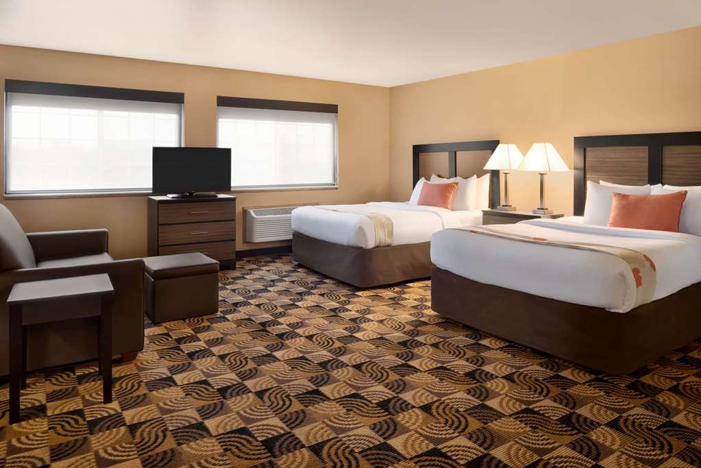 Hawthorn Extended Stay by Wyndham Milwaukee Airport - photo 15