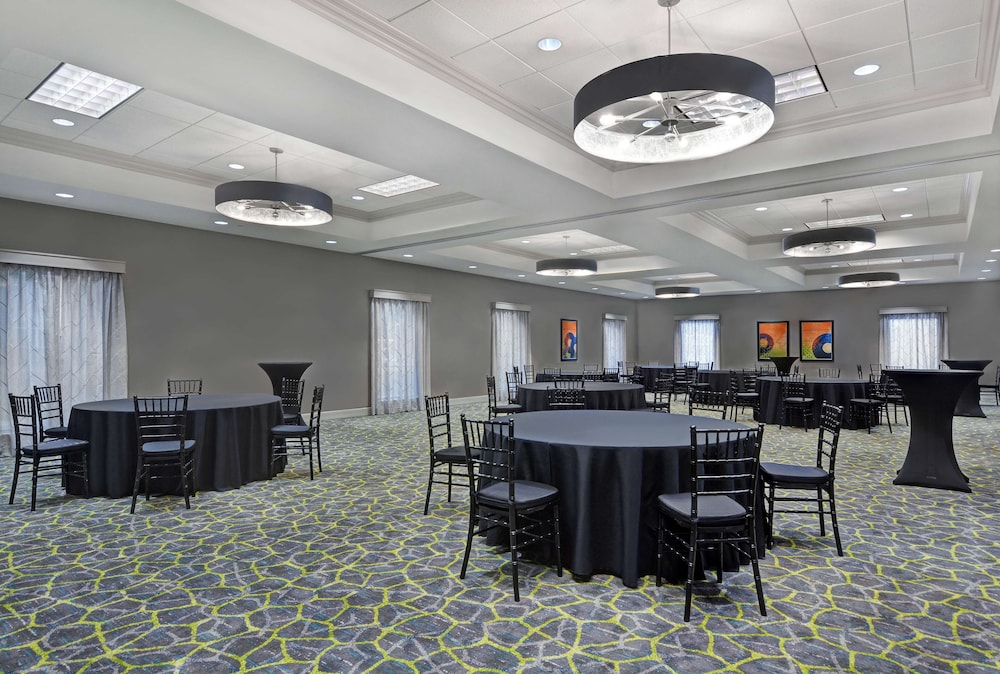 Hampton Inn Gallatin - photo 46