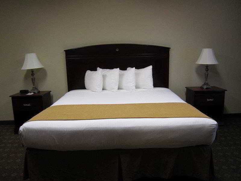 Franklin Inn & Suites - photo 19