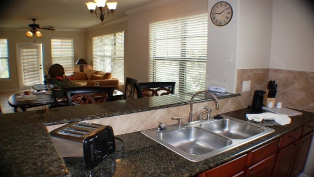 Ip60329 Bella Piazza Resort 3 Bed 3 Baths Condo - photo 17