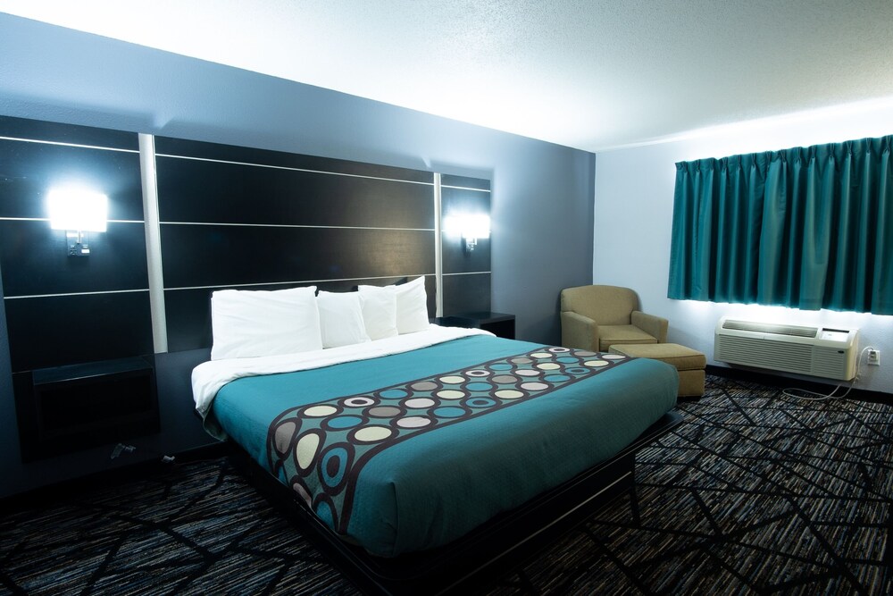 Coratel Inn and Suites by Jasper New Richmond - photo 11