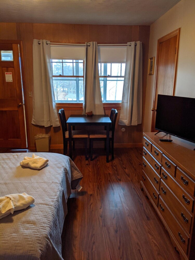 Lake Shore Farm Inn - photo 8