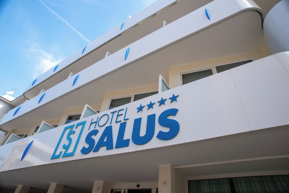 Hotel Salus — 4-Star Luxury Hotel in Lignano Sabbiadoro, Italy