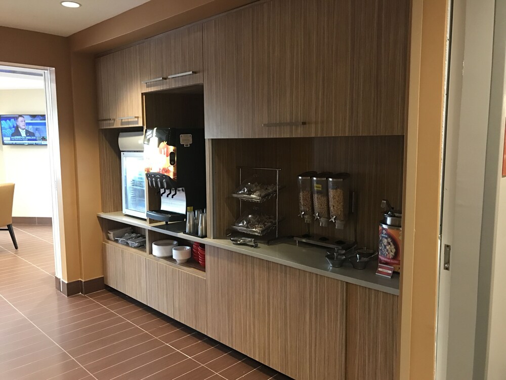 TownePlace Suites by Marriott New Hartford - photo 52