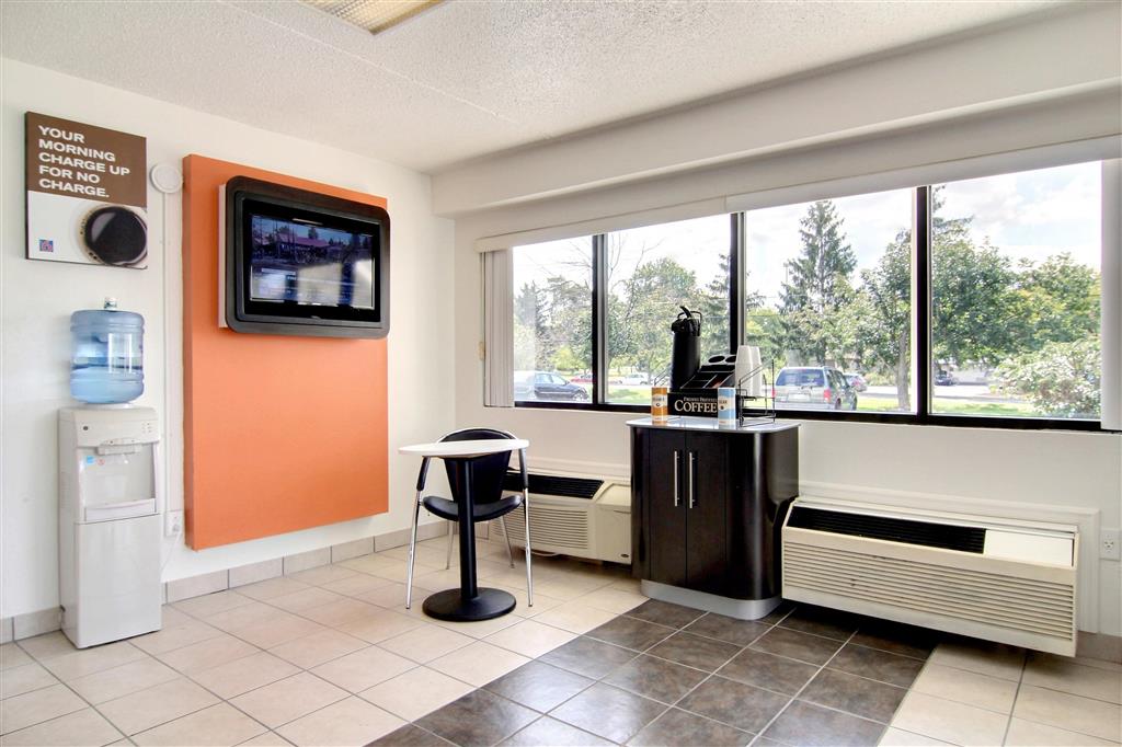 Motel 6 Middleburg Heights OH Cleveland - photo 23