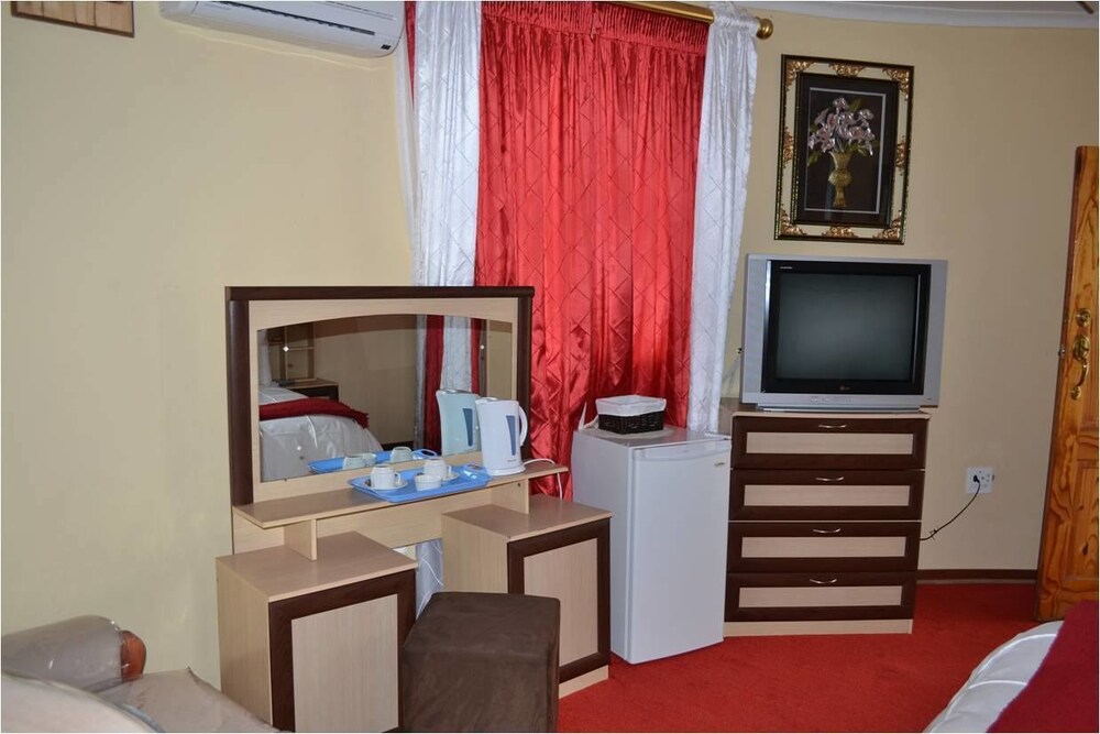 Ka Pitseng Guest House — Teyateyaneng — photo 3