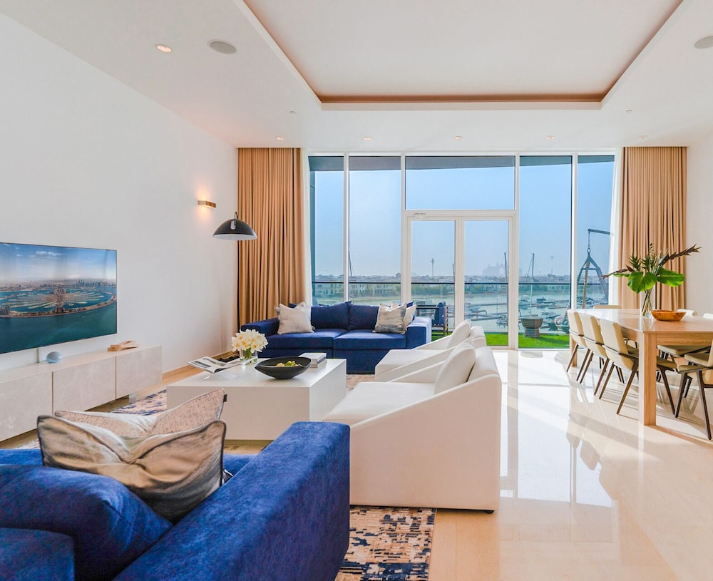 The Grand Palm Suite Oceana — 5-Star Luxury Hotel in Dubai, United Arab Emirates
