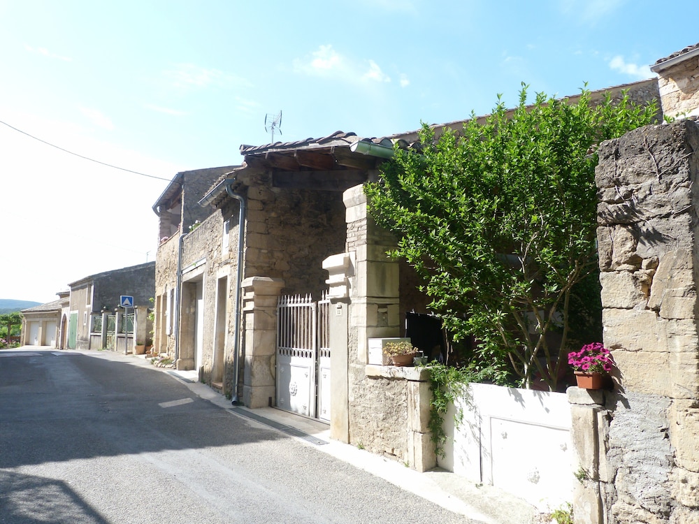 L'intemporel Petit Gîte — hotel in Goudargues