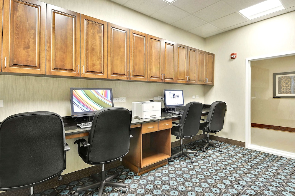 Hampton Inn Alexandria Old Town King St. Metro - photo 39