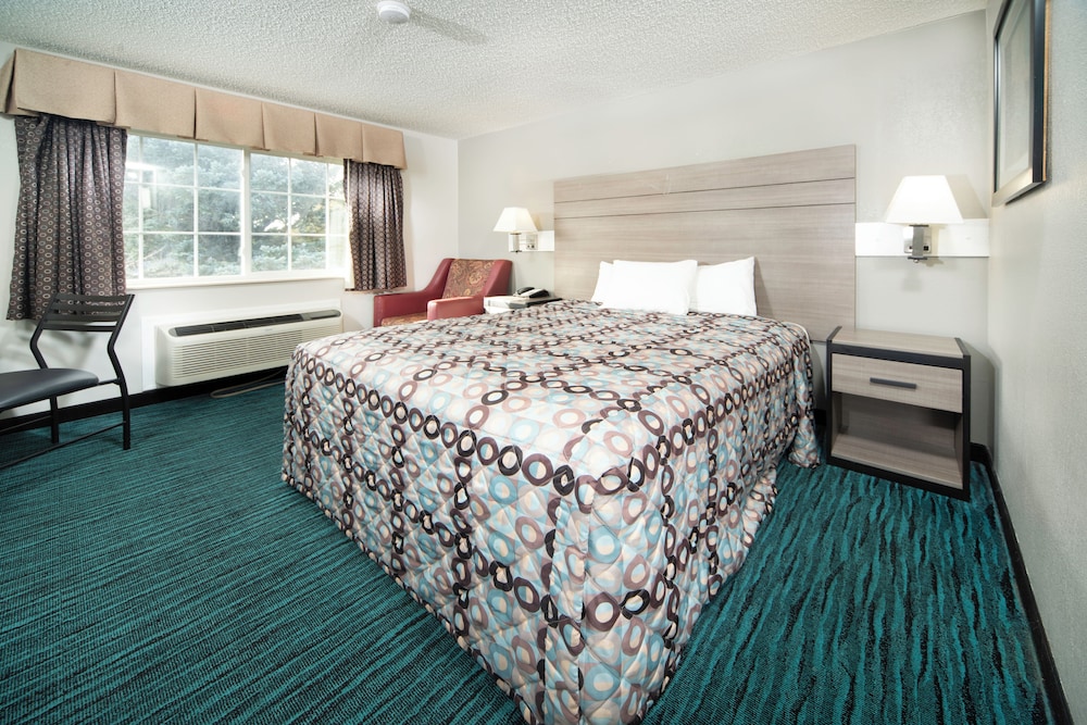 BridgePointe Advantage by BPhotels - photo 13