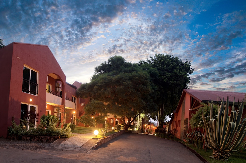 Relais des Plateaux — 4-Star Luxury Hotel in Antananarivo, Madagascar
