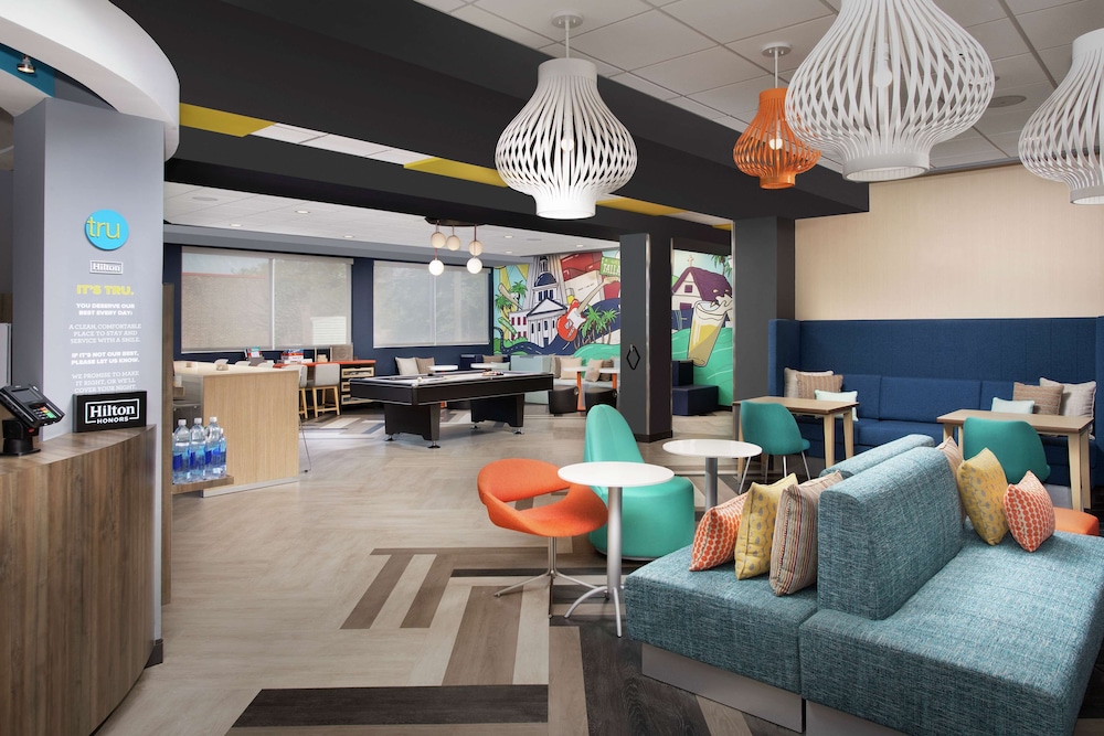 Tru by Hilton Tallahassee Central - photo 2