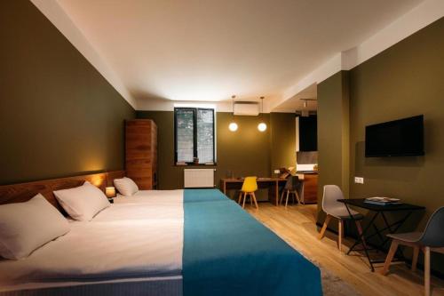 Urban Apartments 116
