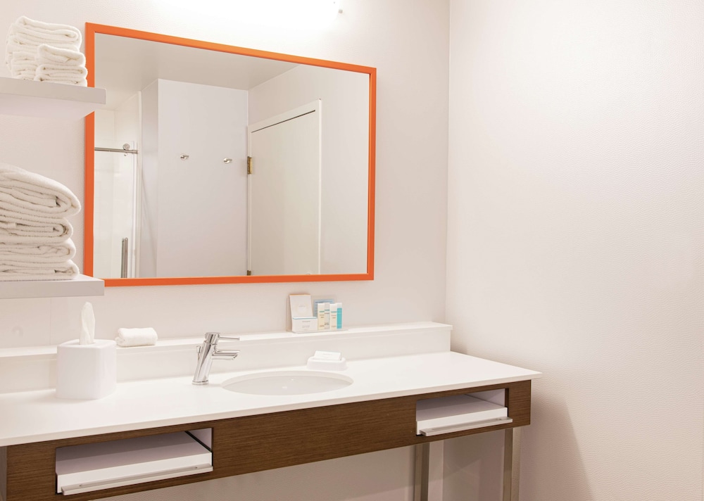 Hampton Inn Cleveland Solon - photo 28