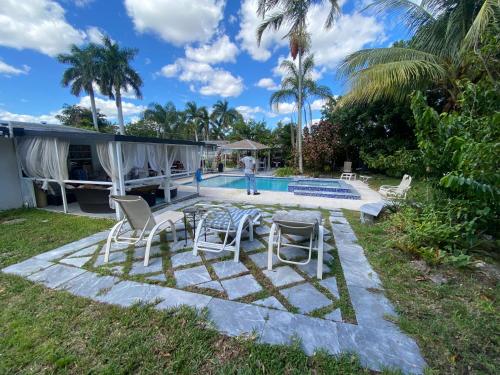 Private Retreat — 4-Star Luxury Hotel in Lake Worth, United States