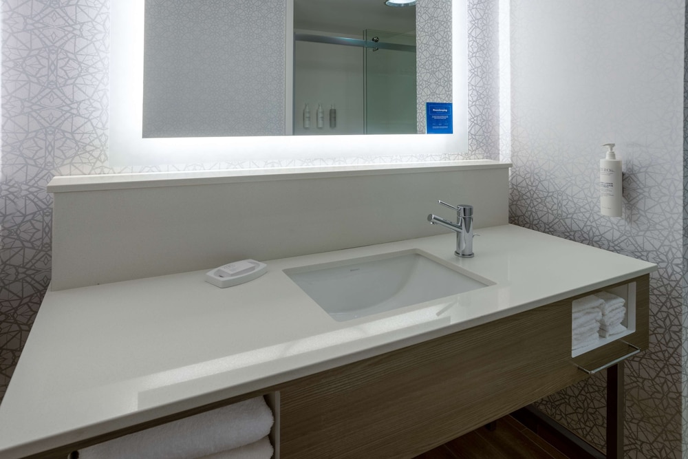 Hampton Inn Harriman Woodbury - photo 25
