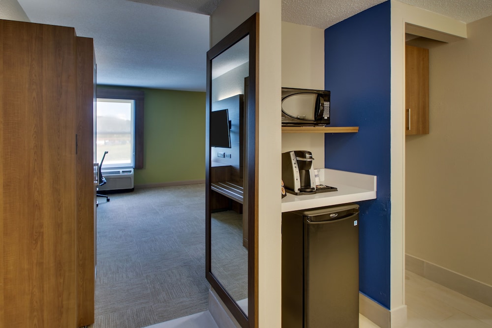 Holiday Inn Express Horse Cave by IHG - photo 25