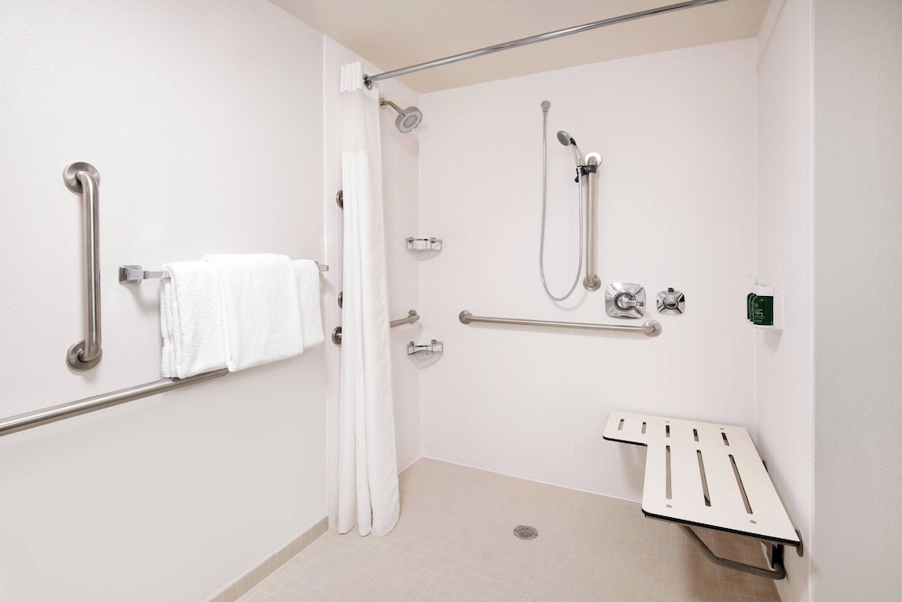 Courtyard by Marriott Savannah Midtown - photo 13