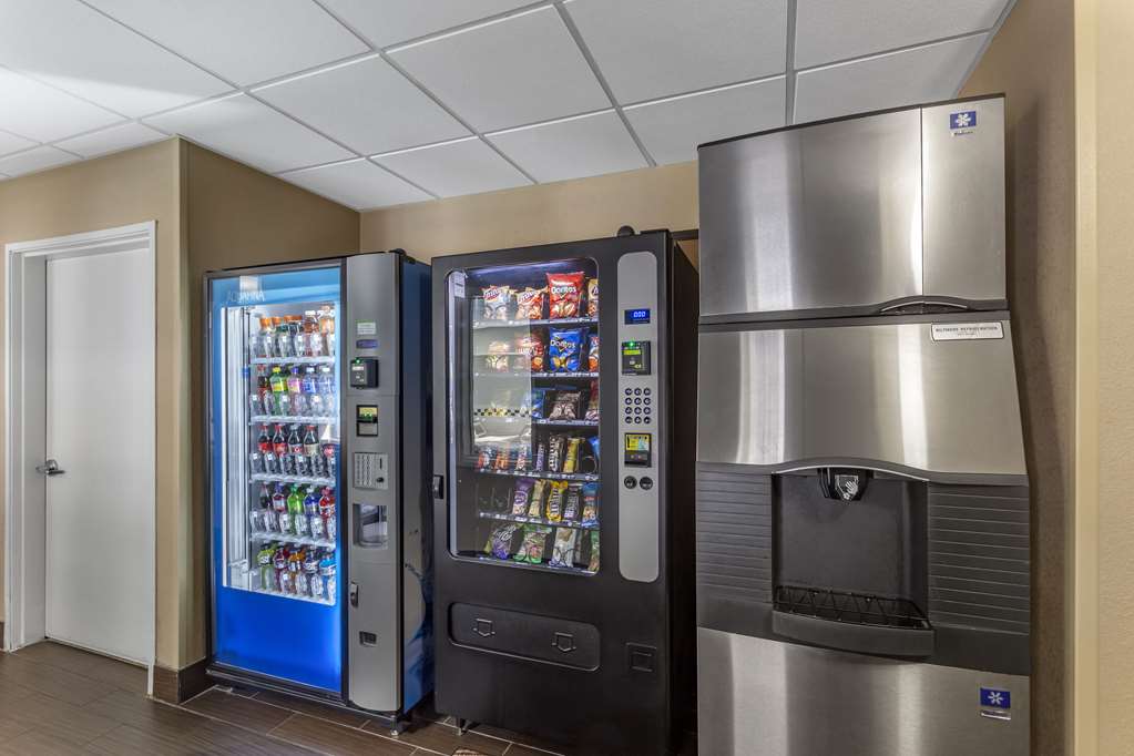 Comfort Inn Gurnee near Six Flags - photo 38