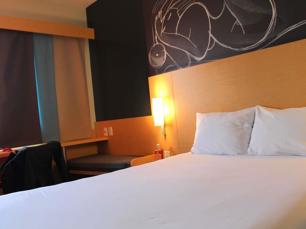 Ibis Culiacan