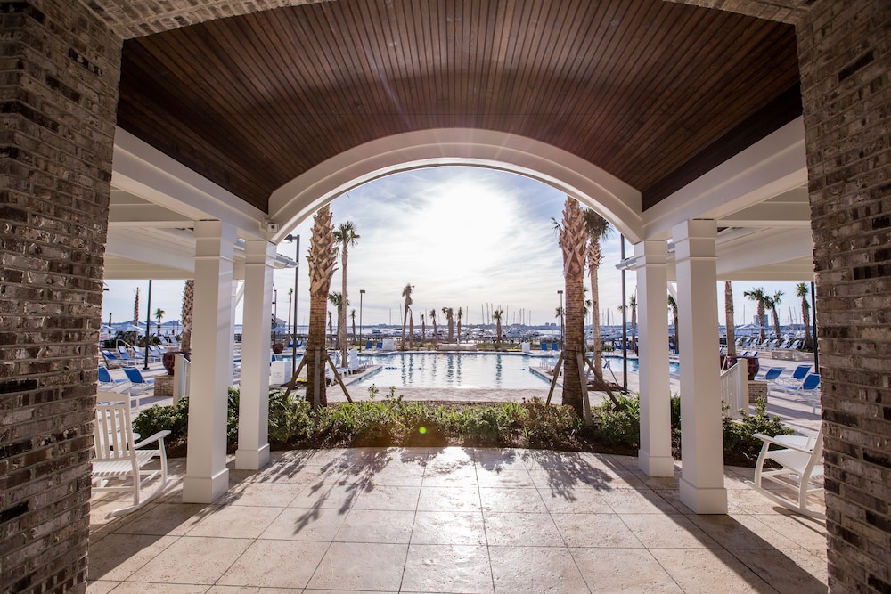 The Beach Club at Charleston Harbor Resort and Marina - photo 24