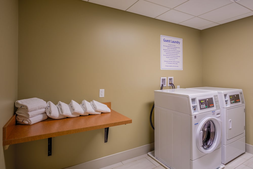 Holiday Inn Express & Suites Reedsville State Coll Area by IHG - photo 15