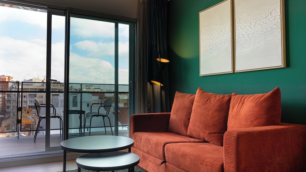 Be Mate Trafalgar — 4-Star Luxury Hotel in Chamberi, Spain