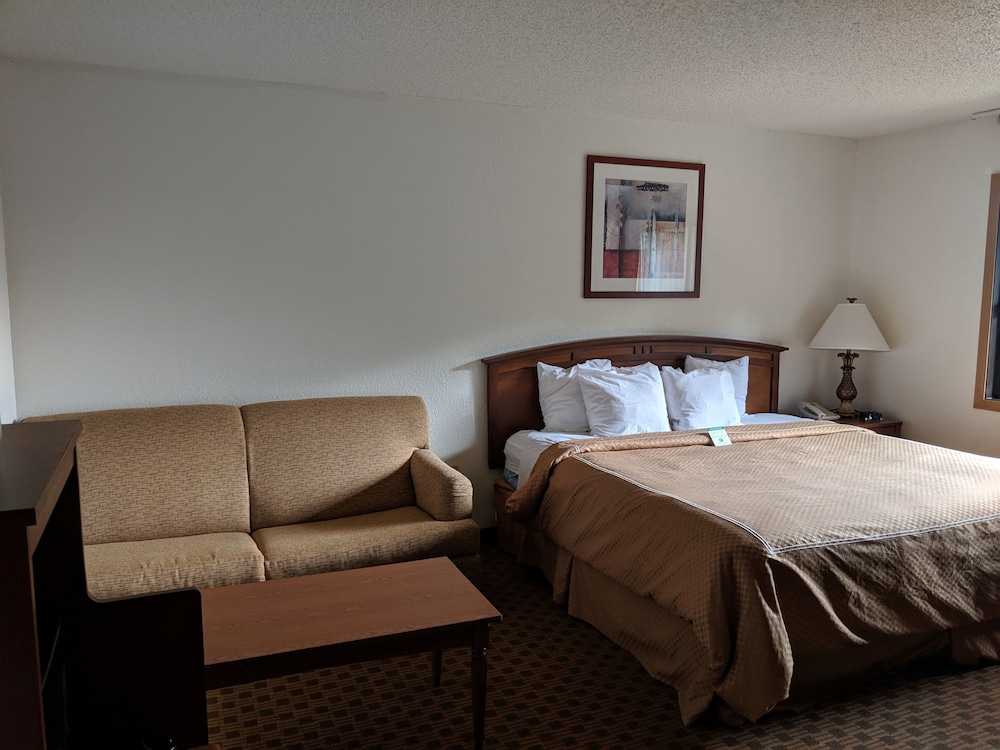 Boarders Inn & Suites by Cobblestone Hotels Ripon - photo 19