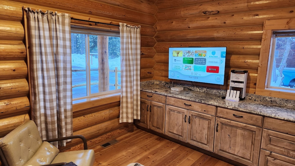 Beargrass Lodging and RV Resort - photo 40