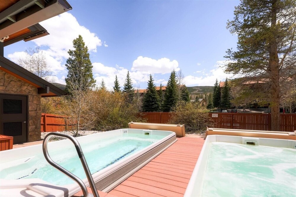 Mountainside 143B by RedAwning - photo 21