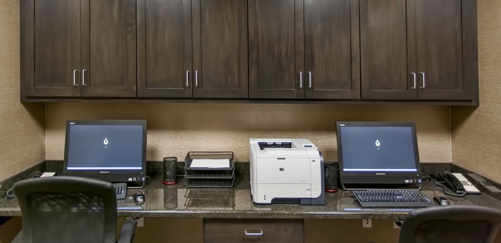 Hampton Inn Hibbing - photo 37