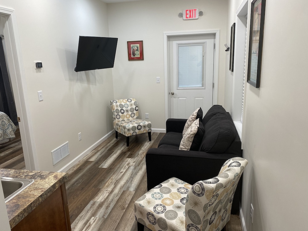 Hermann Crown Suites - photo 22