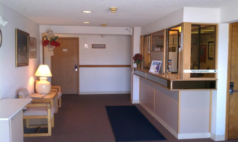 Colorado River Value Inn - photo 5