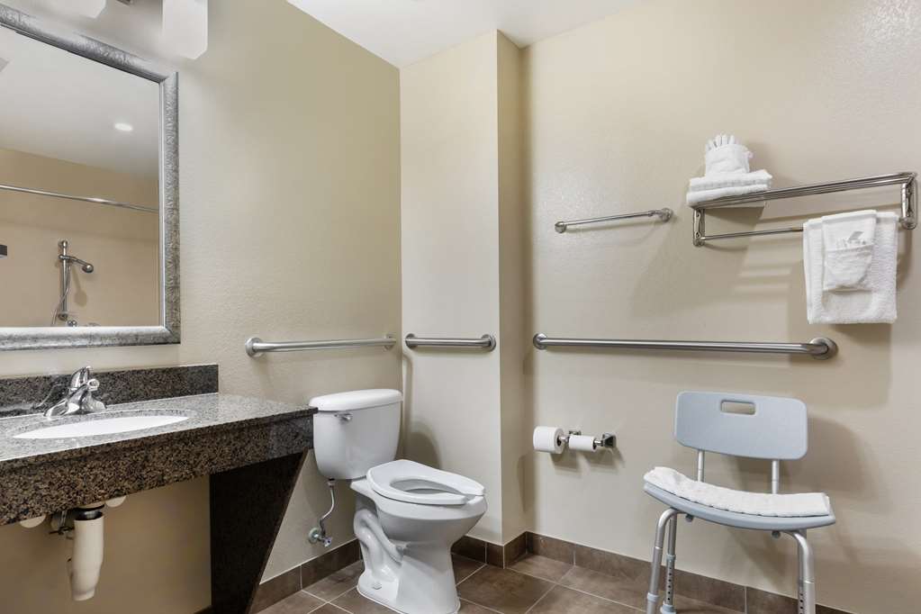Best Western Carthage Inn & Suites - photo 23