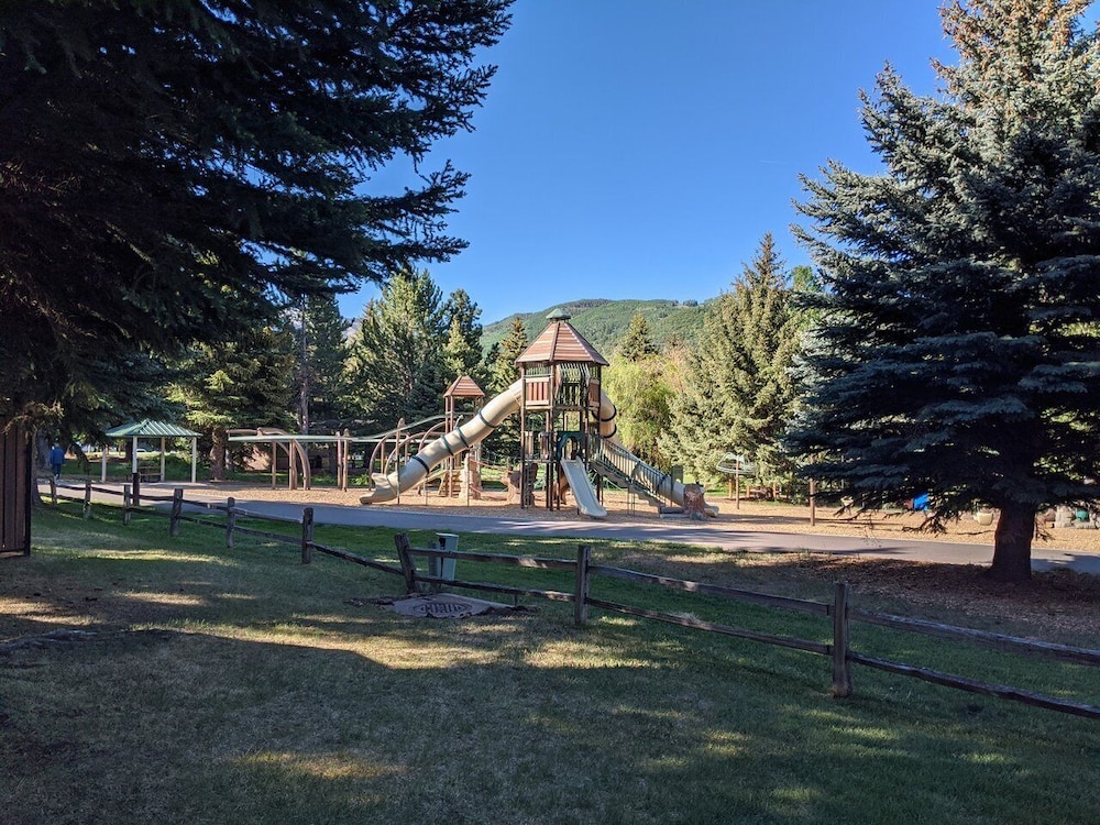 GetAways at Falcon Point Resort - photo 31
