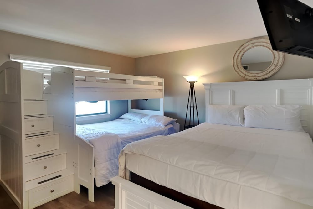 Edgewater Beach & Golf Resort VI by Resort Collection - photo 31