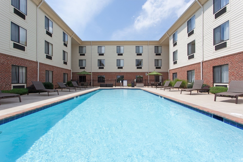 Holiday Inn Express Charles Town by IHG - photo 23