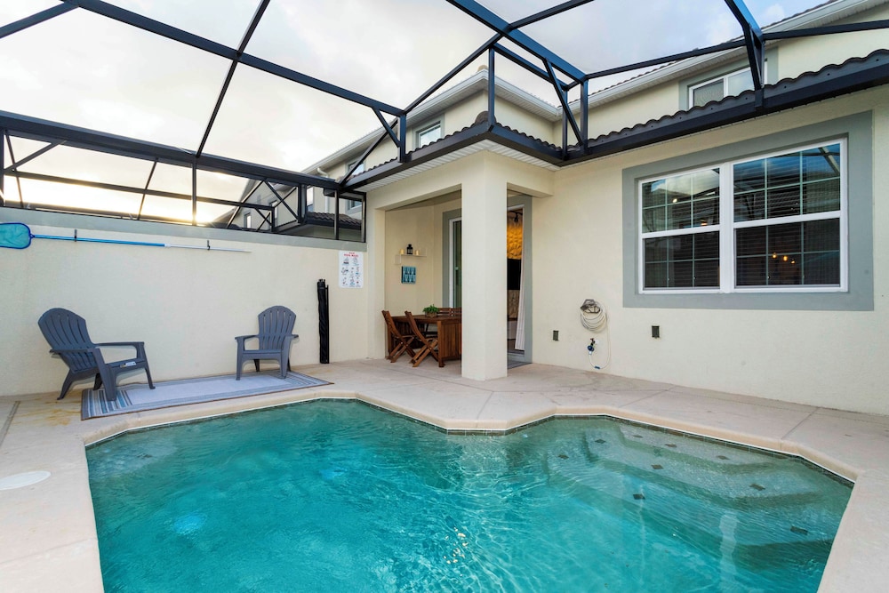 Magnificent 5Bd w Pool @ Storey Lake 4800 - photo 28
