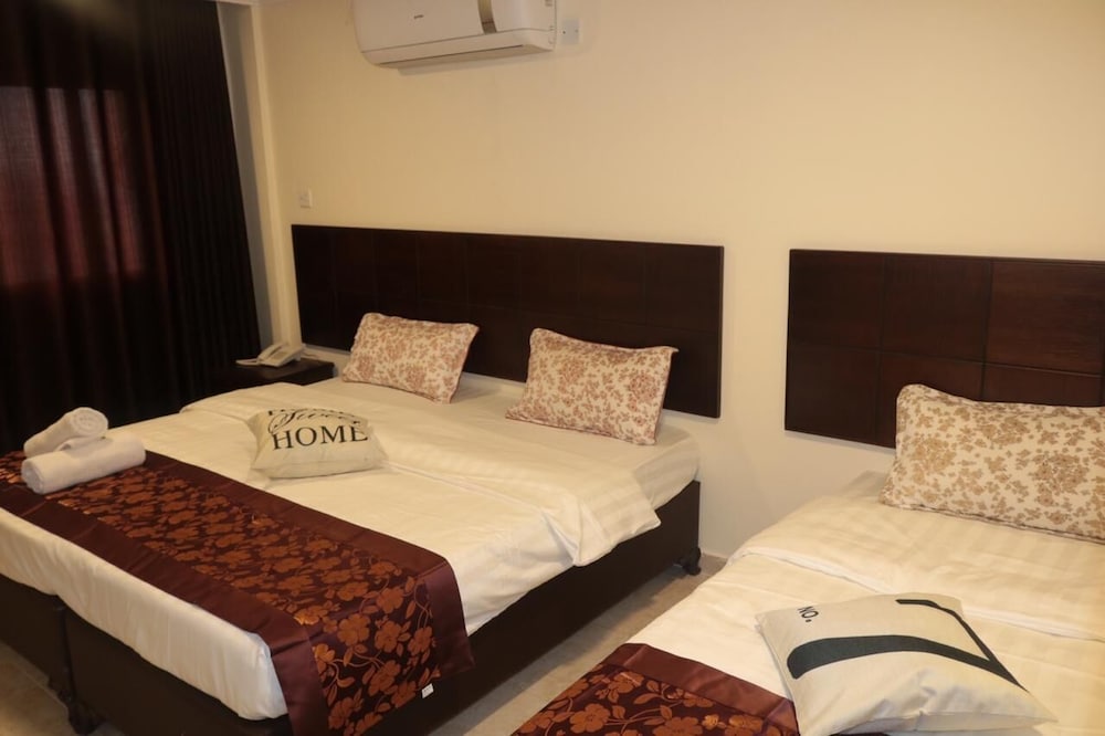 Mass Paradise2 in Aqaba, Jordan