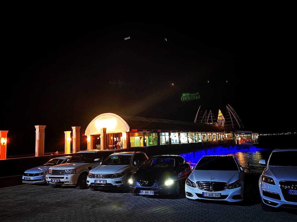 Van Sahmaran Hotel in Edremit, Turkey