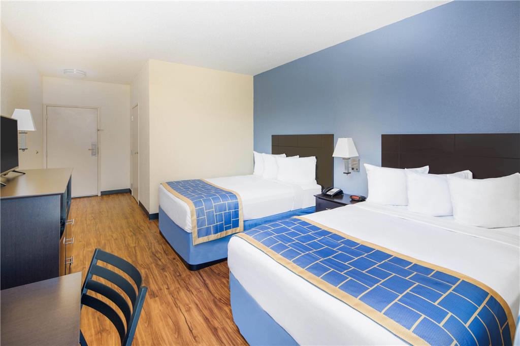 Days Inn by Wyndham Macon I 75 North - photo 4