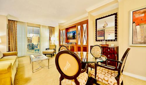 Amalz Balcony Suites at Mgm Signature