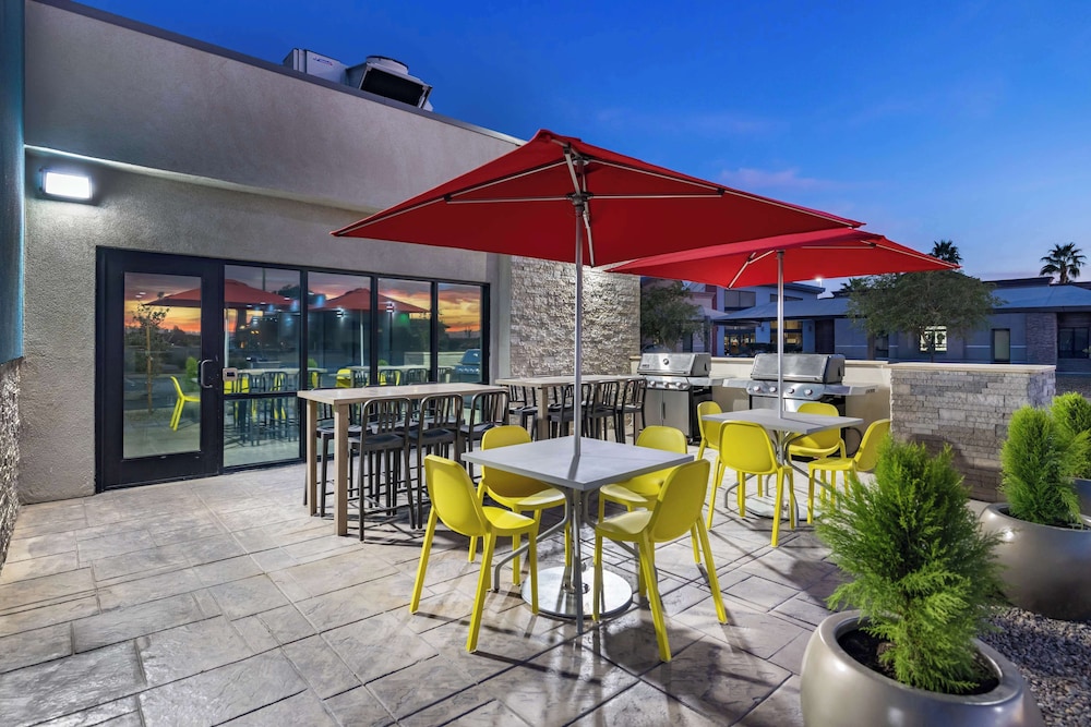 Home2 Suites By Hilton El Centro - photo 35