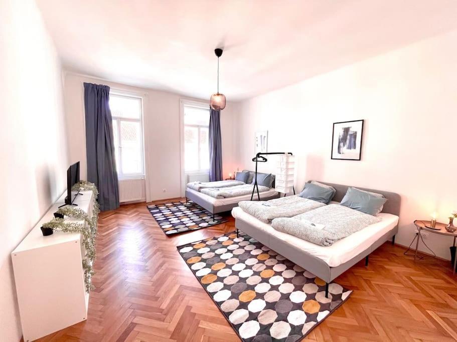 Brand New Spacious & Stylish Aptmt in City Centre — 4-Star Luxury Hotel in Vienna, Austria